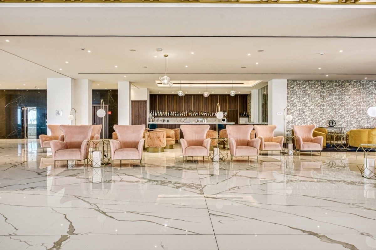 Silver Sands Beach Hotel lounge area