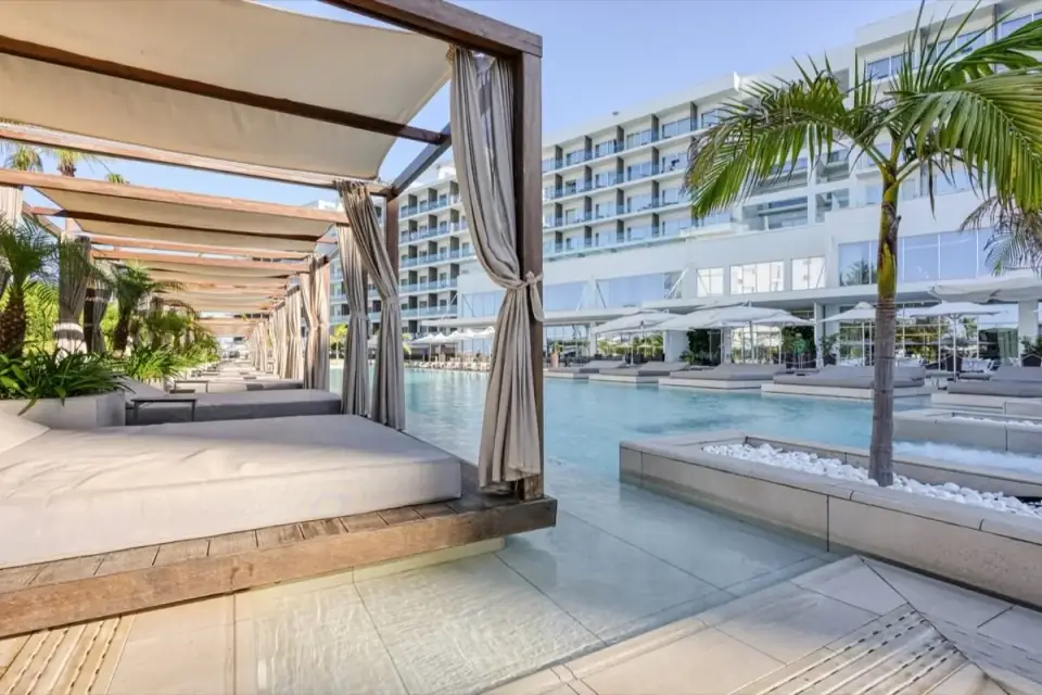 Silver Sands Beach Hotel, Protaras — beachfront hotel photo 10