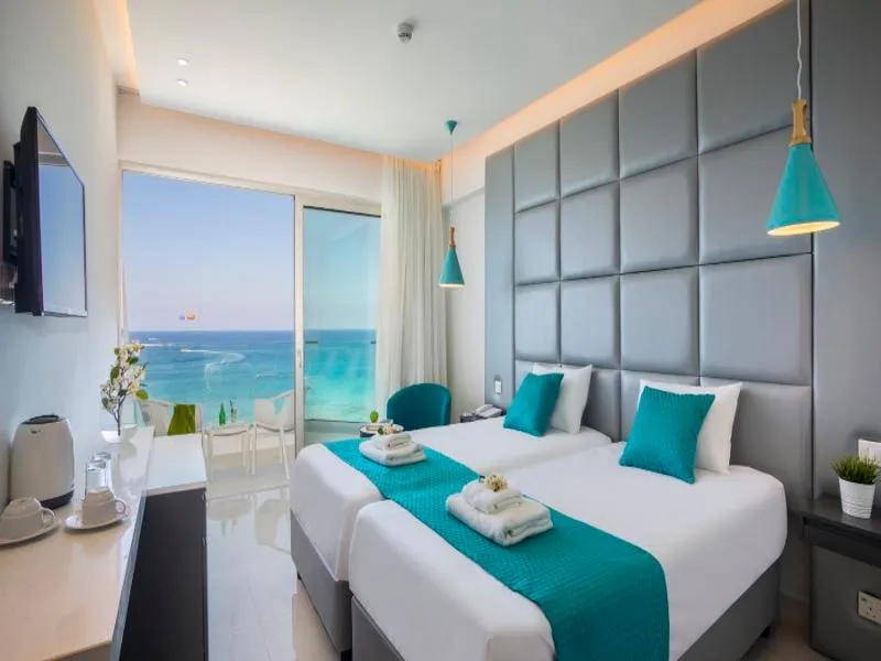 Silver Sands Beach Hotel sea view room with private balcony